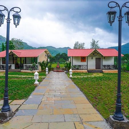 Ninad Homestays Карджат Екстериор снимка