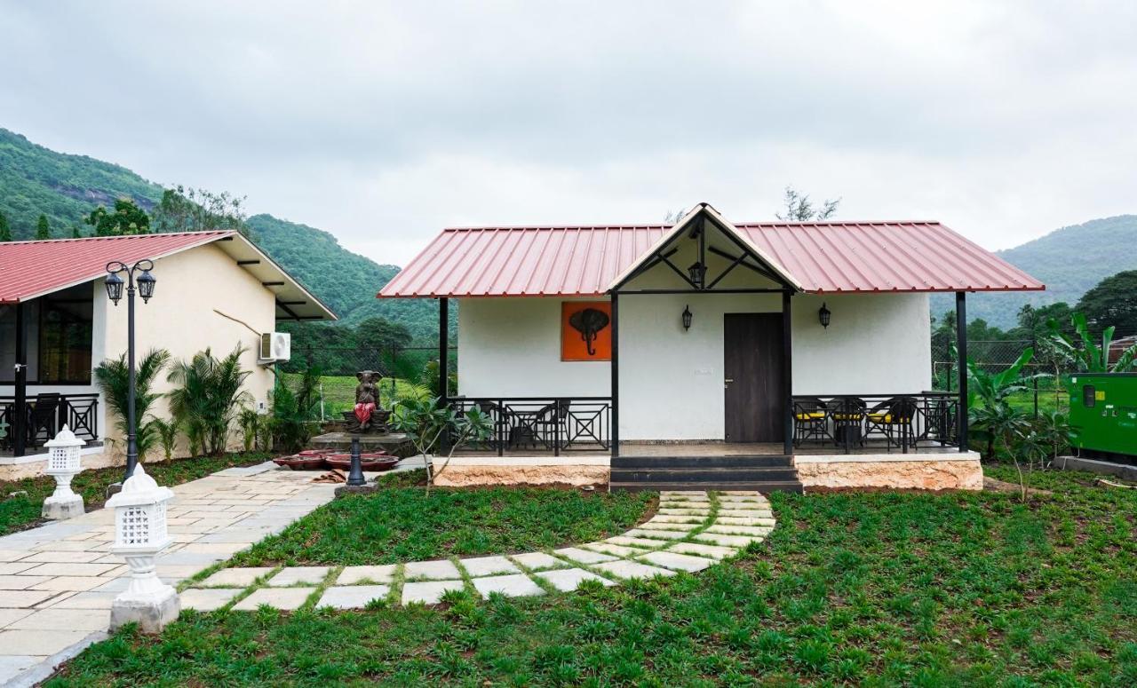 Ninad Homestays Карджат Екстериор снимка