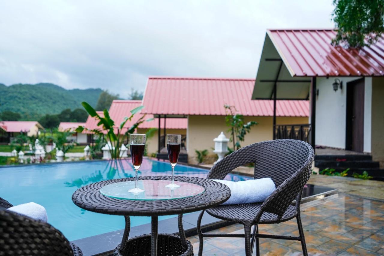Ninad Homestays Карджат Екстериор снимка
