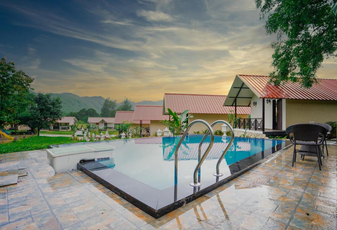 Ninad Homestays Карджат Екстериор снимка