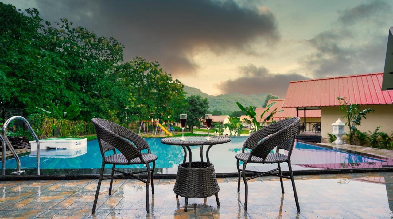 Ninad Homestays Карджат Екстериор снимка