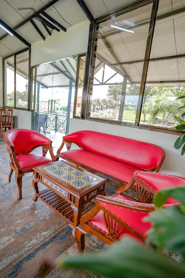 Ninad Homestays Карджат Екстериор снимка